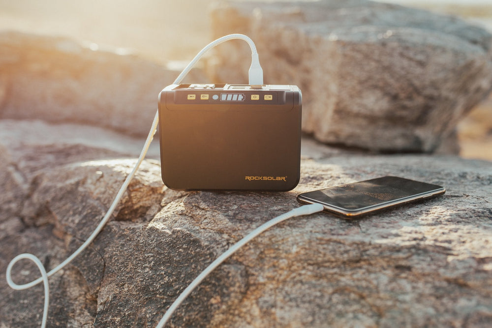 Portable Power Station ROCKSOLAR Weekender 80W