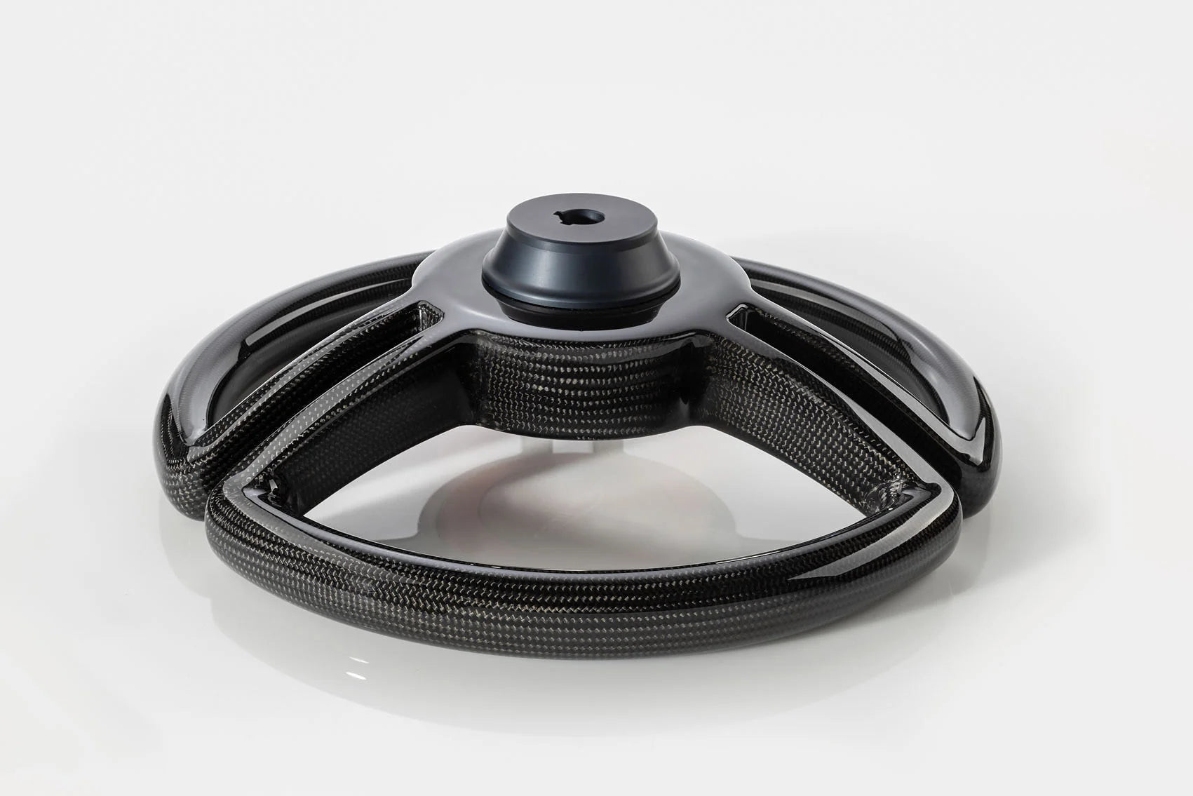 Buy Carbonautica Boat steering wheel – PW Clover 365 (Carbon fiber) and other accessories in Canada and the United States.