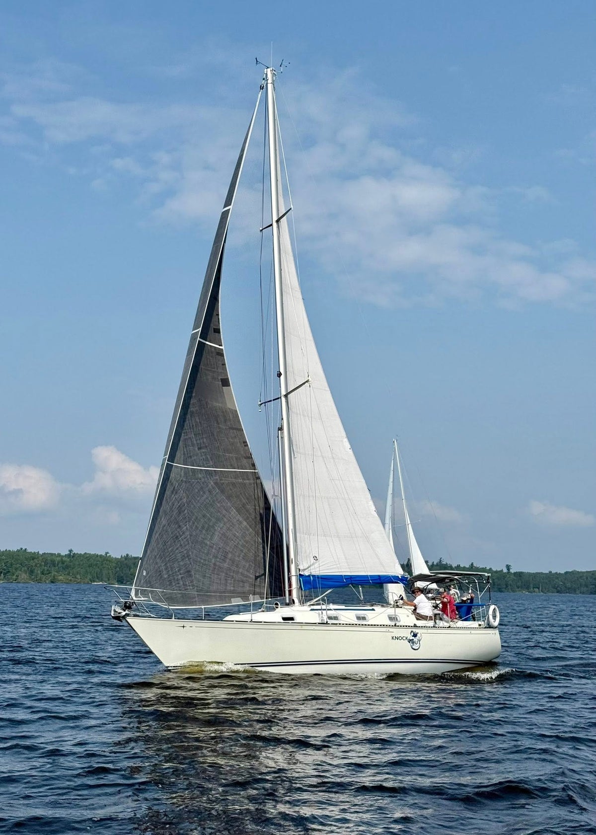 Diesel-to-Electric Sailboat with a WaterWorld 10.0i Inboard