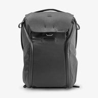 Discover the UBCO Peak Design 20L Everyday Backpack at Crabzz in Ontario! For everyday and photo carry, access, organization, and protection.