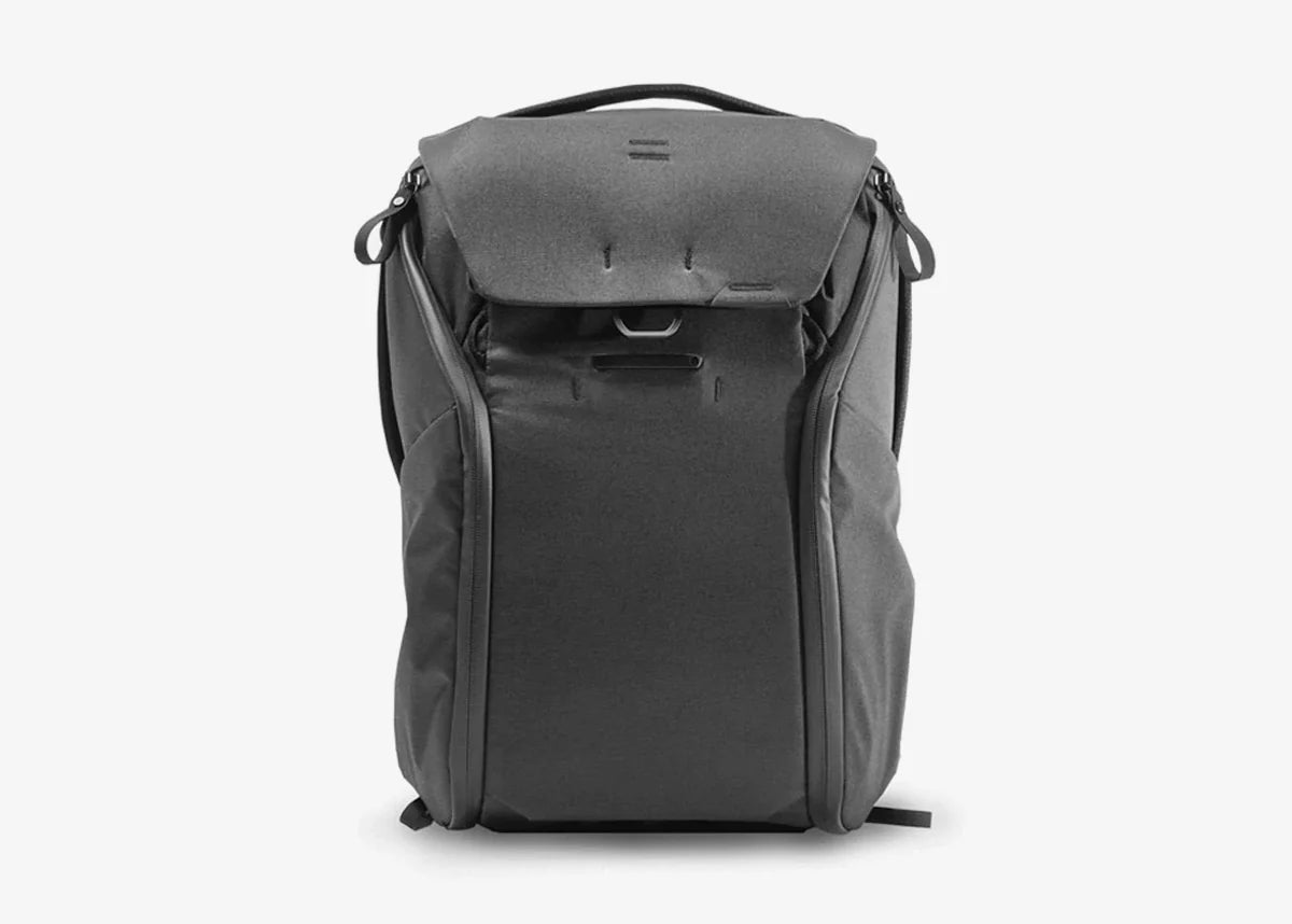 Discover the UBCO Peak Design 20L Everyday Backpack at Crabzz in Ontario! For everyday and photo carry, access, organization, and protection.