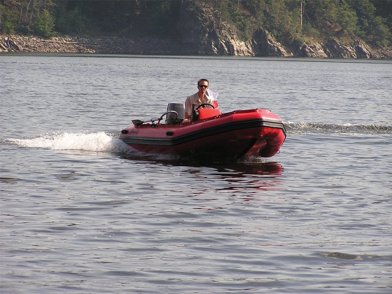 Boat Adventure Master M-440 Red