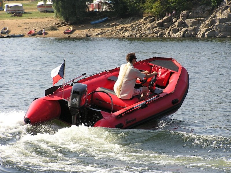 Boat Adventure Master M-470 Back