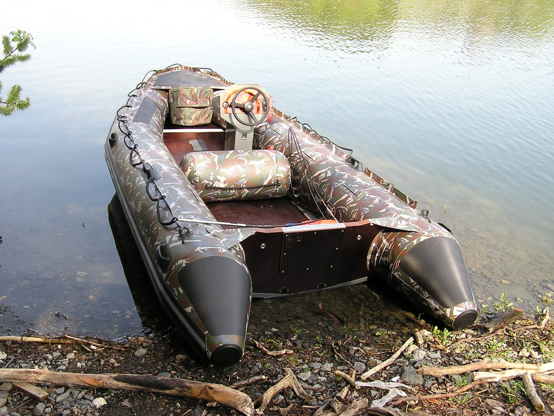Boat Adventure Rubicon R-440 Camo
