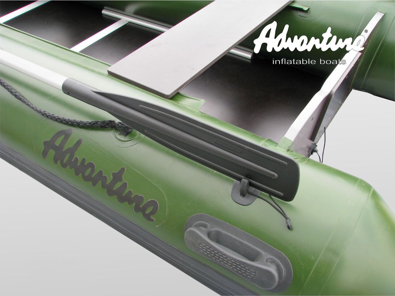 Boat Adventure Scout T-320KN Side