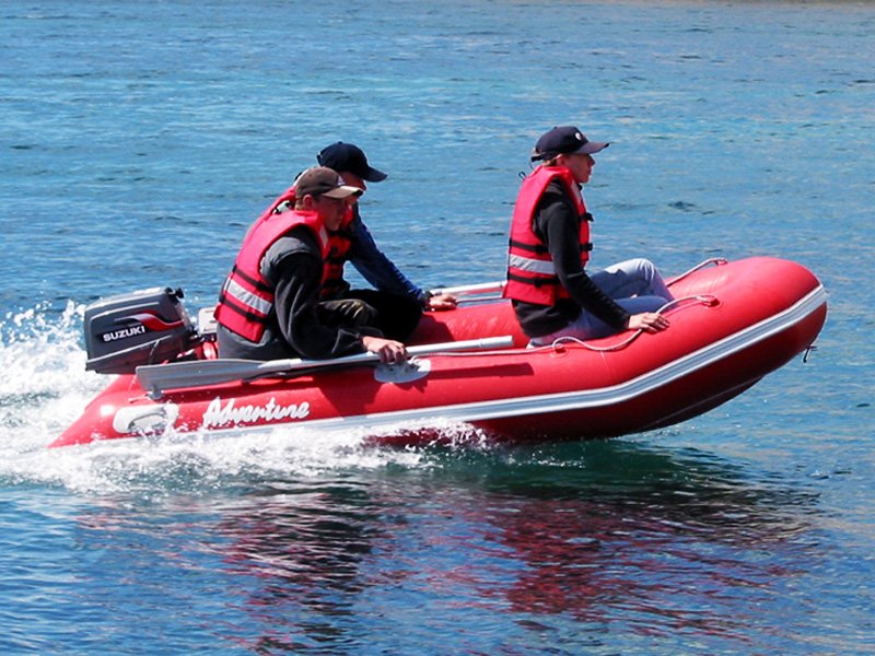 Boat Adventure Travel T-220K on Water