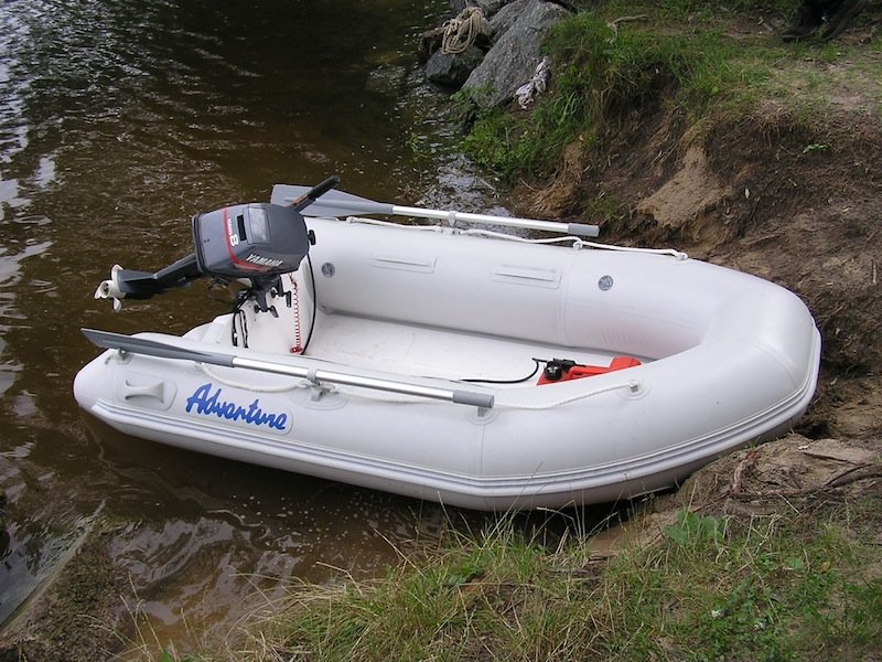 Boat Adventure Vesta V-250 on Water 