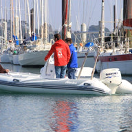 Boat Adventure Vesta V-500 on Water