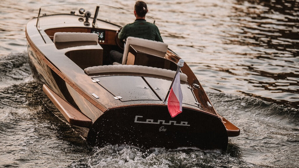 Electric Boat CANNA One Cabin