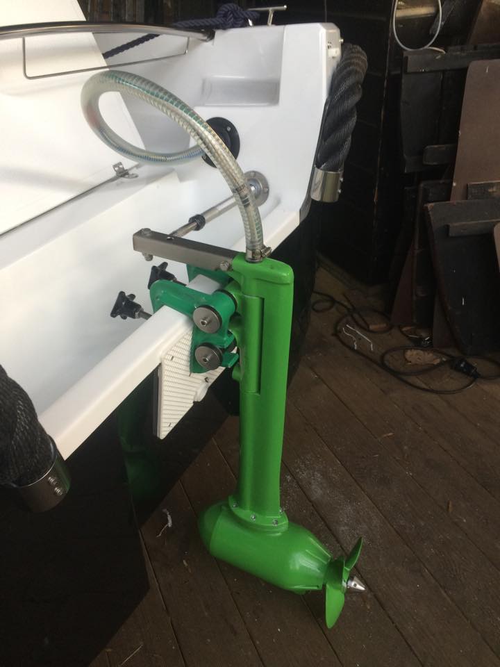 Combi Outboard H Thruster Installation