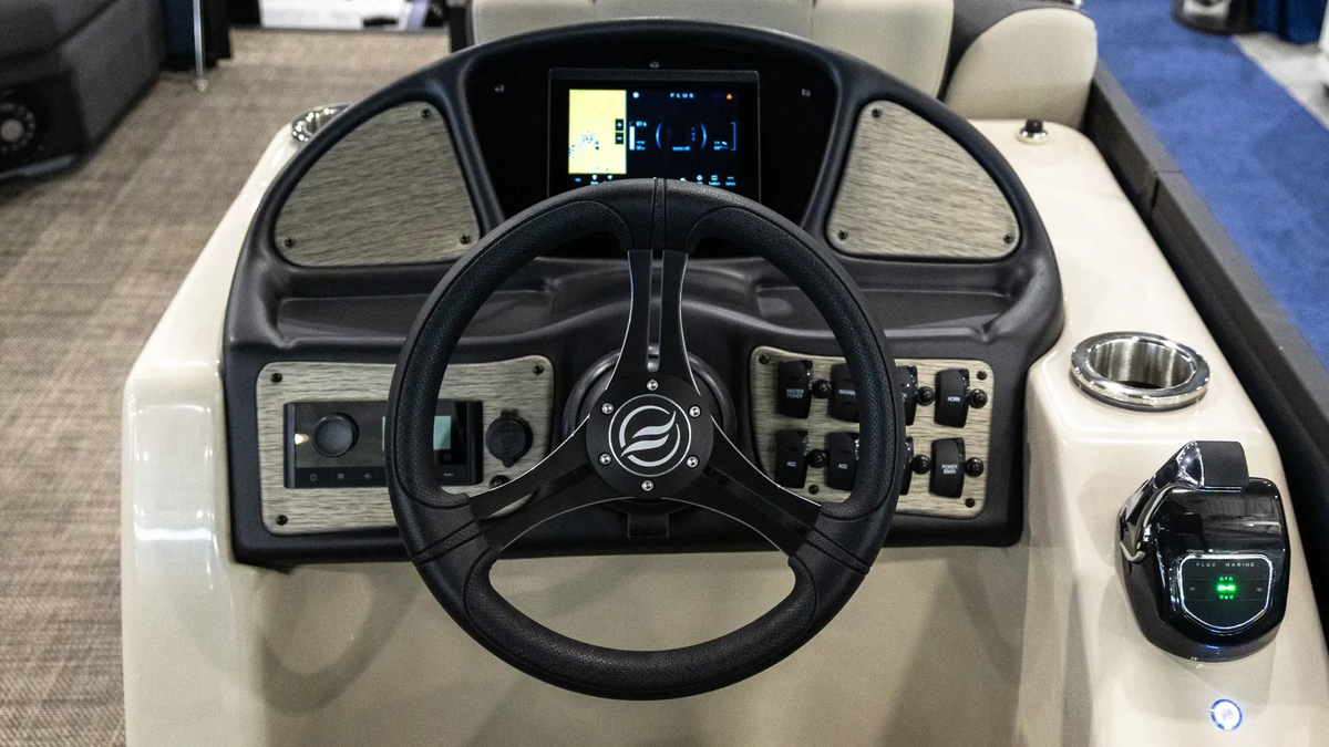 Flux Marine Flagship Discover Console