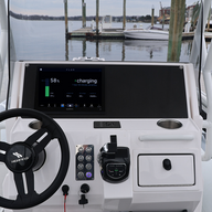 Flux Marine Highfield Sport 660 Console
