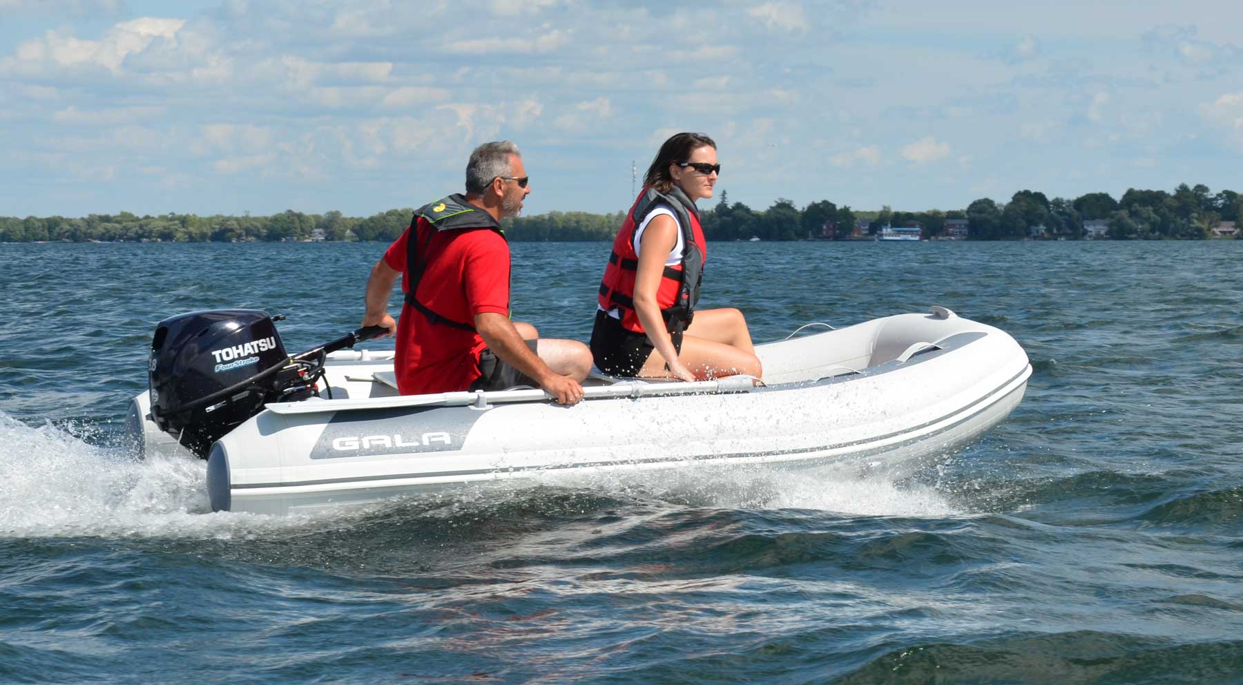 GALA Freestyle F240 on Water