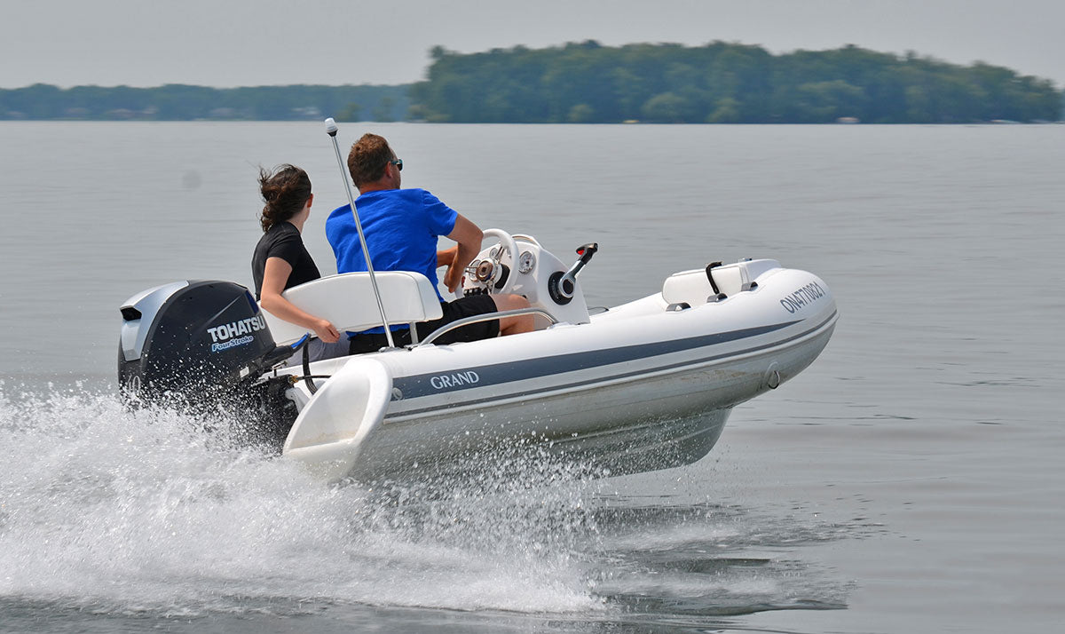 Grand Golden Line G on Water