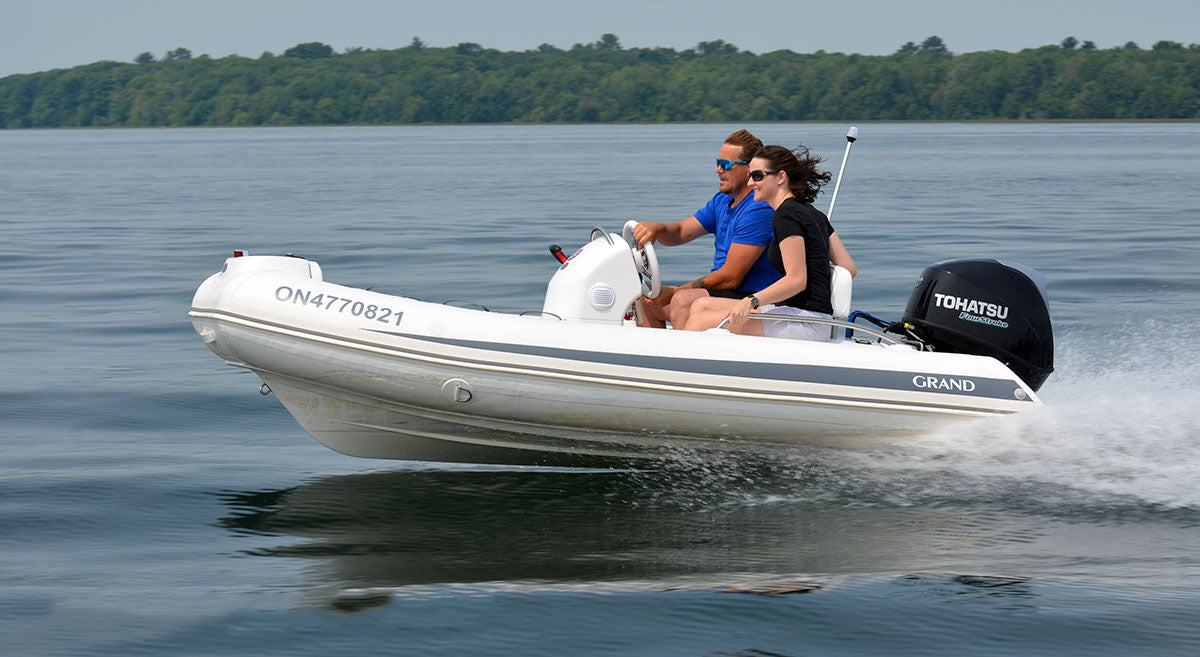 Grand Golden Line G on Water