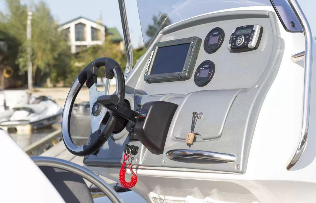 Boat Grand Golden Line G650 Console