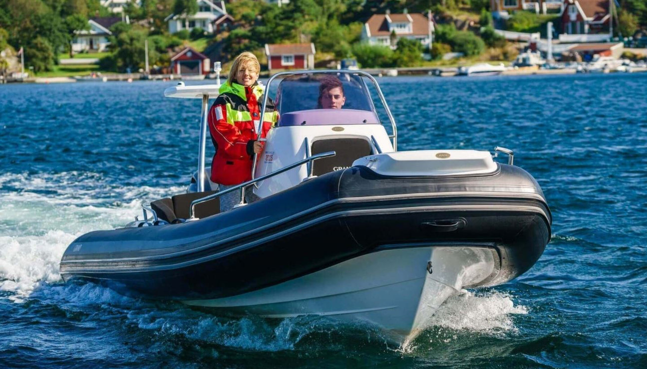 Boat Grand Golden Line G650 Front
