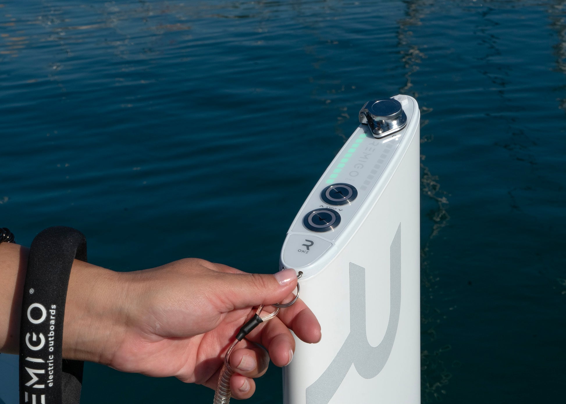 Outboard Remigo One Control 