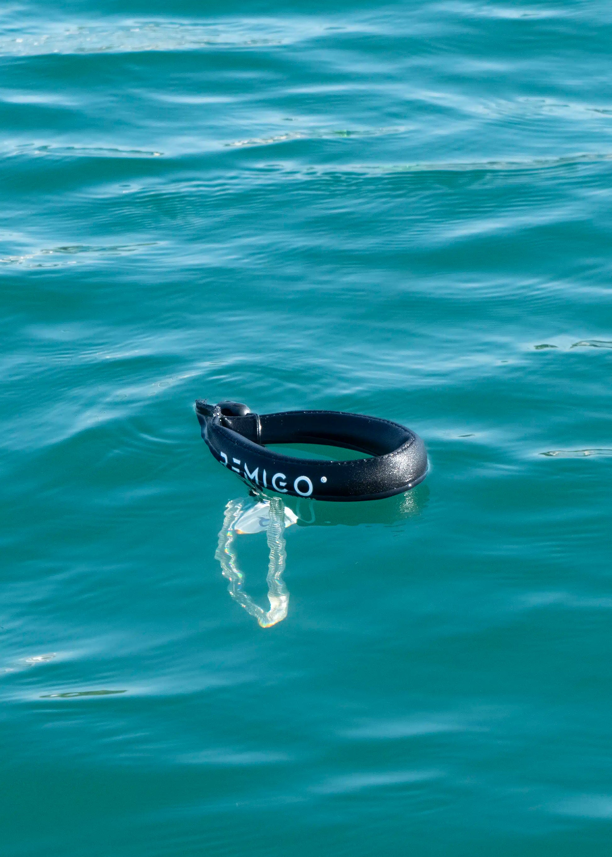 Remigo Magnetic Key on Water