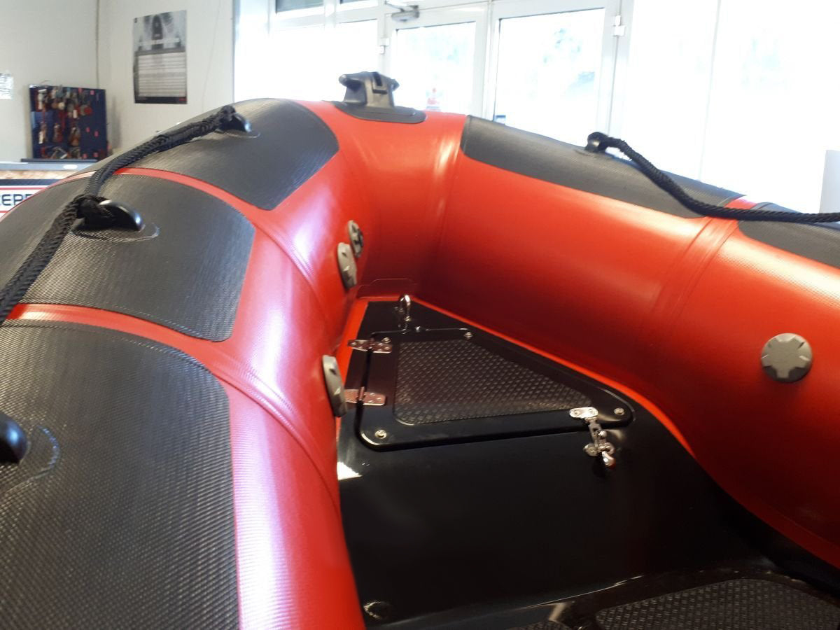 Rigid Inflatable Boat Adventure Vesta V-450 prow