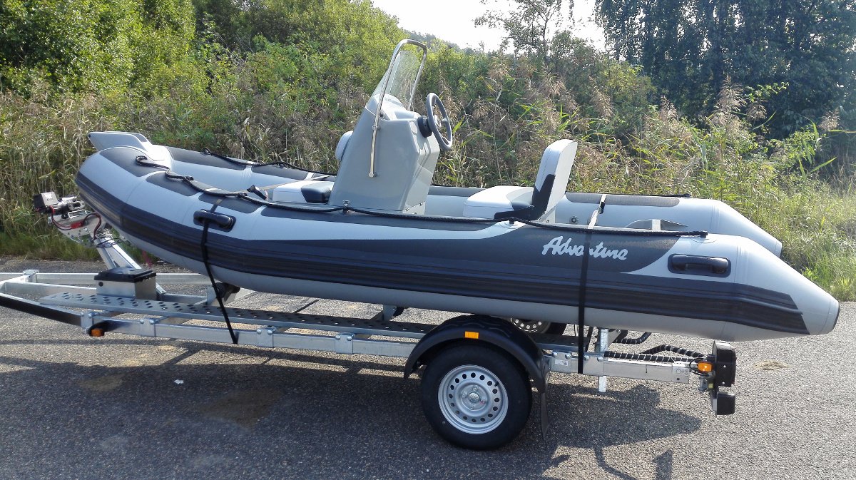 Rigid Inflatable Boat Adventure Vesta V-450 in transportation