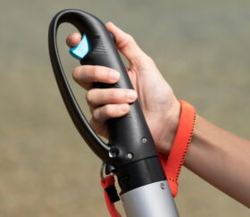 Spare magnetic key for TEMO 450 with its hand strap