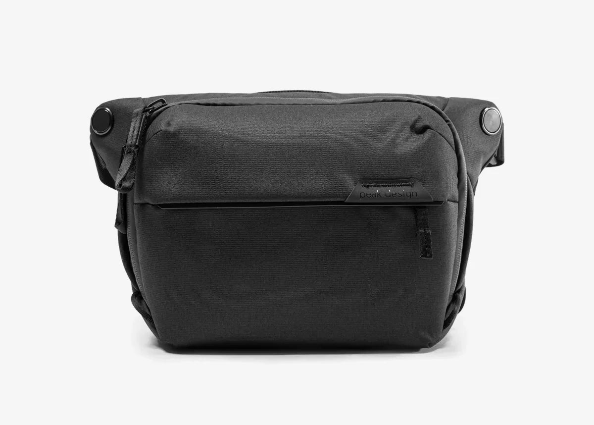 UBCO Peak Design 6L Everyday Sling (Front view) 