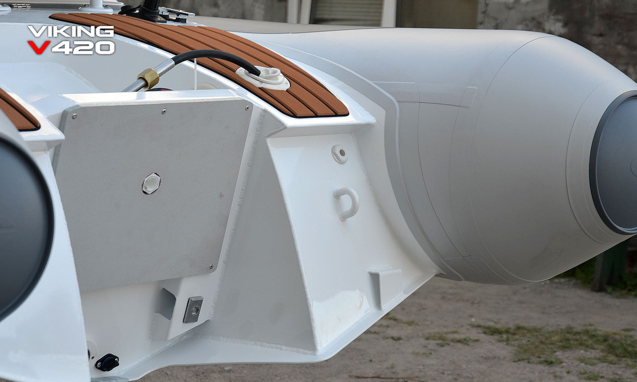 GALA Viking V420 Back Side