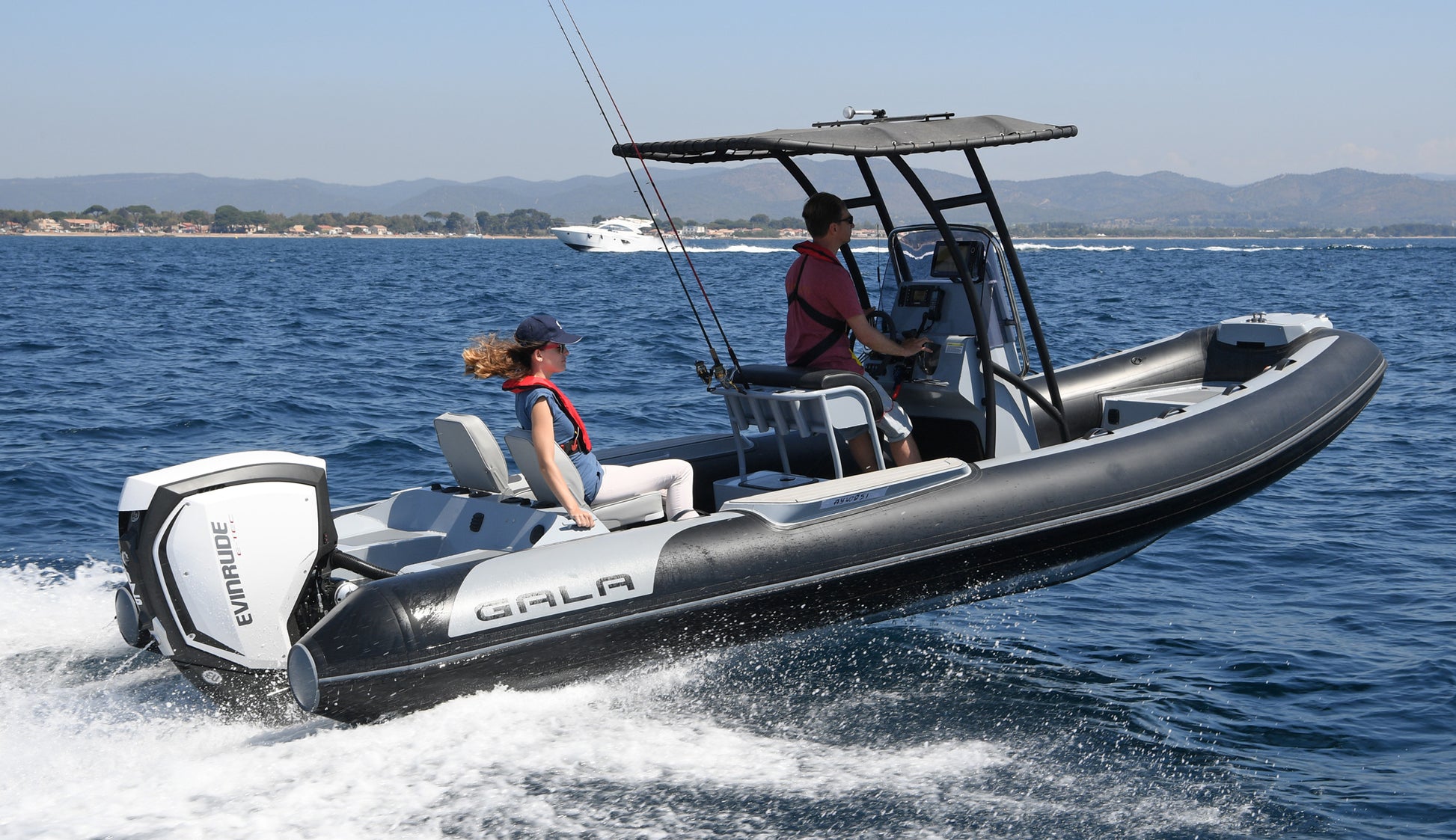 GALA Viking V580F on Water