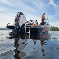 Aluminum boat UMS 585DC 19.5ft (Rear view)