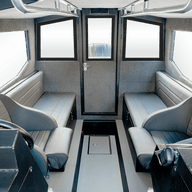 Aluminum boat UMS 700HT 23.5ft (View from the inside)