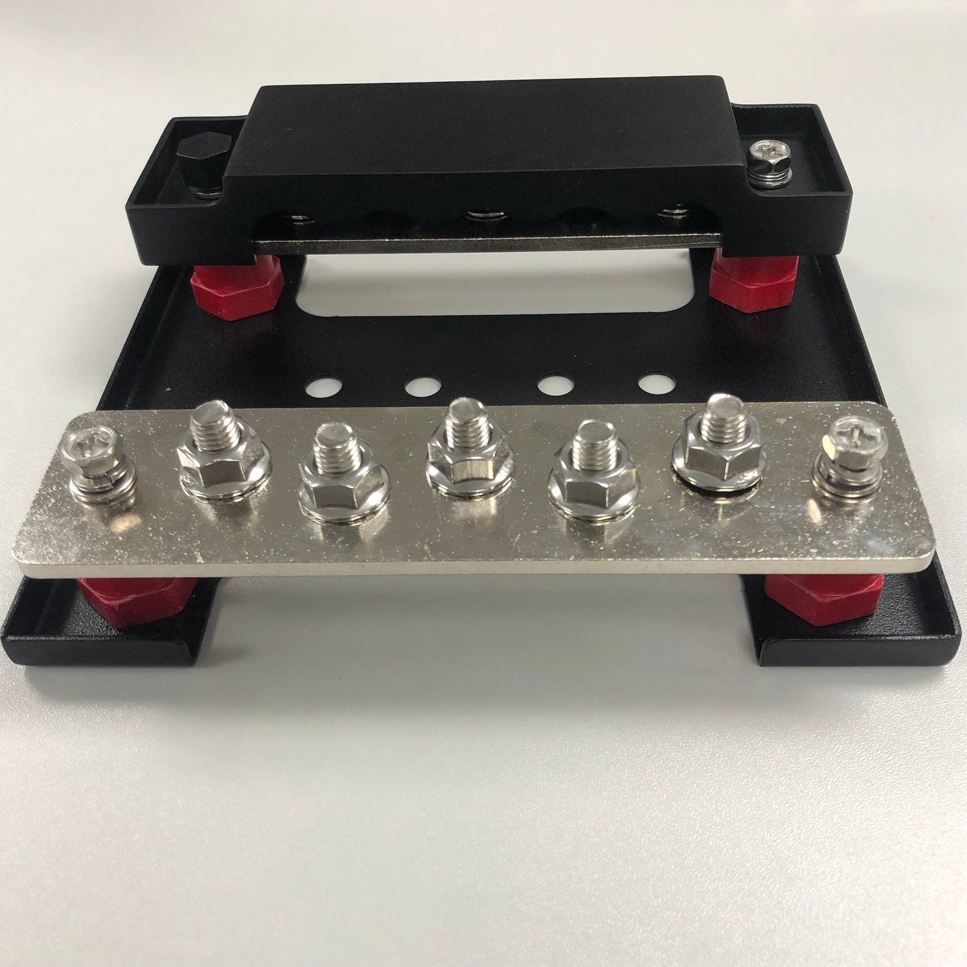 Find Epoch Batteries parallel busbar at Crabzz. High-quality and reliable for your setup, with delivery across Ontario and Canada. Shop now!