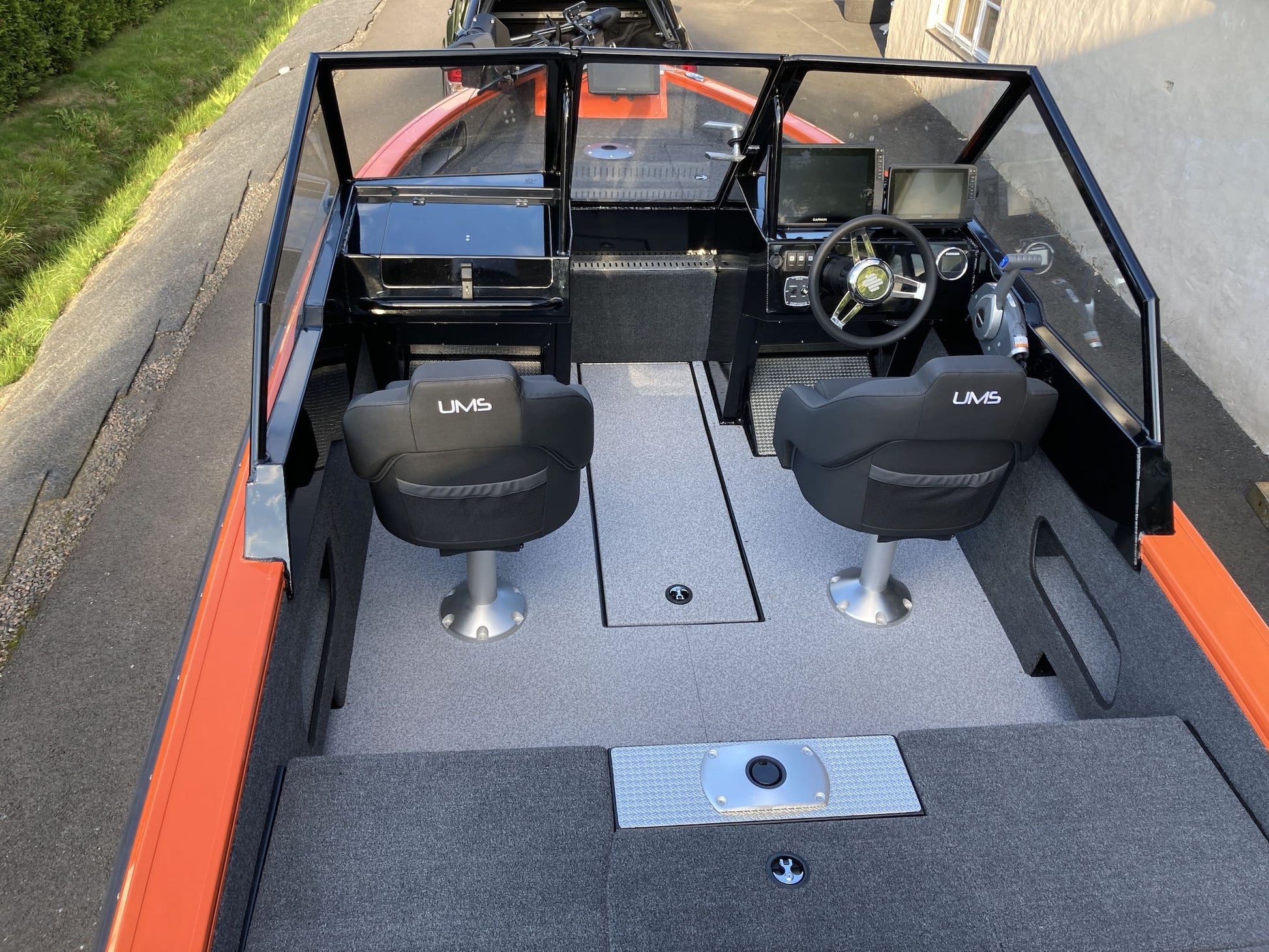 Interior view of the UMS 585DC fishing boat.