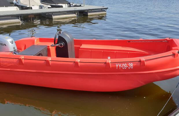 Buy Inflatable boat Whaly 455R and other Inflatable boat accessories in Canada and the United States.