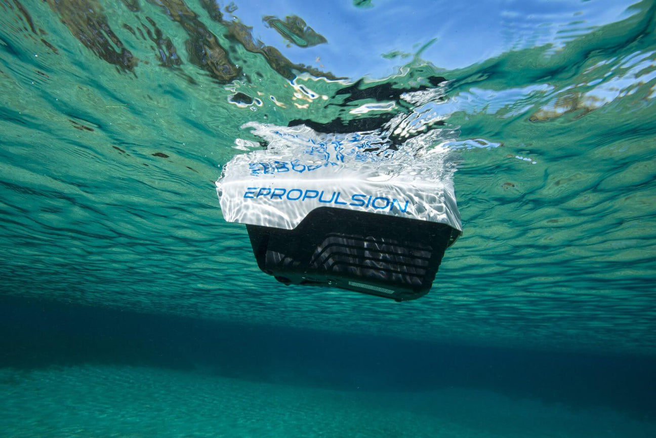 electro electric outboard motor for inflatable boat rib epropulsion spirit 1.0 evo